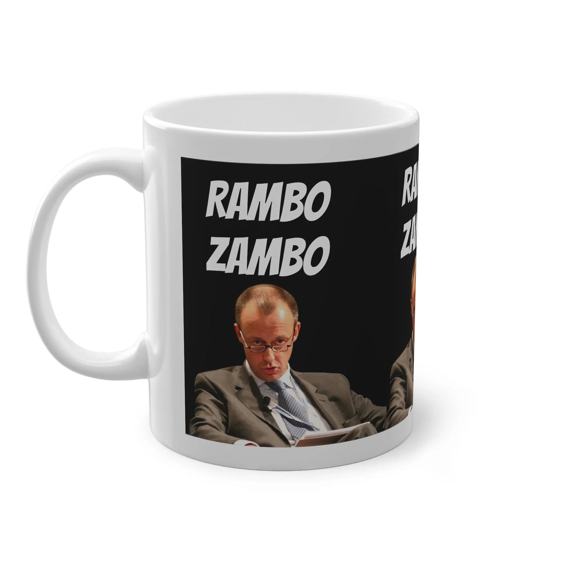 Weiß-schwarze CDU Tasse mit Friedrich Merz, inspiriert vom Rambo Zambo Song, von links fotografiert – ein besonderes Politik Merch für Bubatz Meme-Freunde.